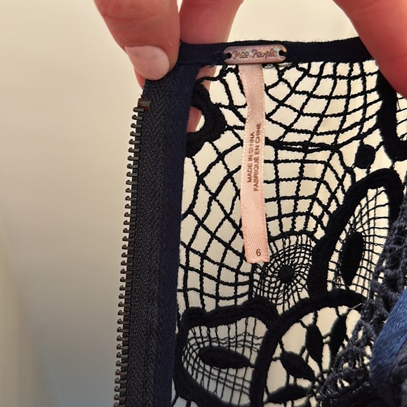 Free people crochet mini dress - Picture 6 of 6